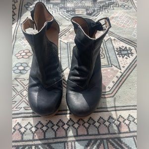 Free People black clogs